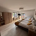 招待所 Sun & Wine 3*